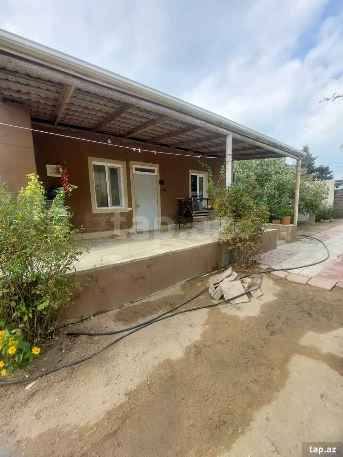 Satılır 3 otaqlı həyət evi