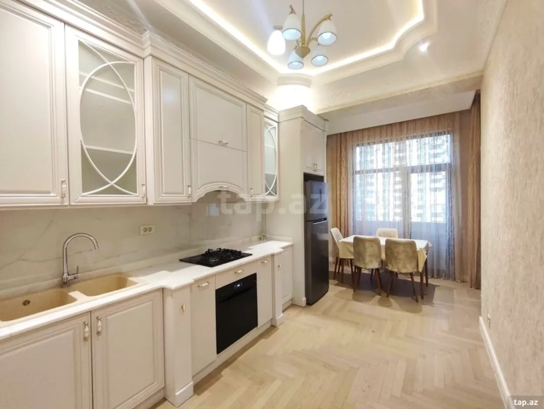Kirayə verilir 2 otaqlı yeni tikili 93 m²