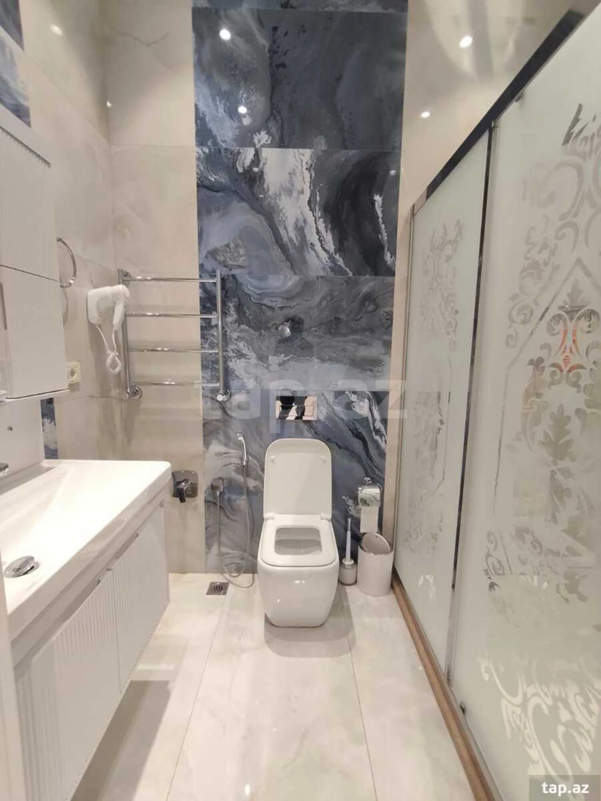 Kirayə verilir 2 otaqlı yeni tikili 93 m²