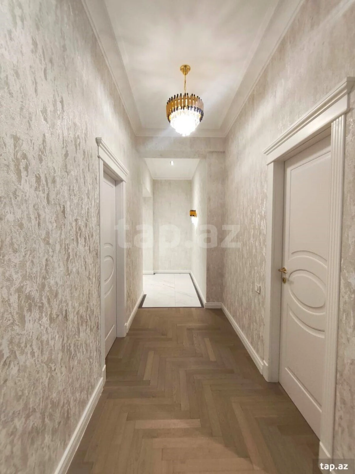 Kirayə verilir 2 otaqlı yeni tikili 93 m²