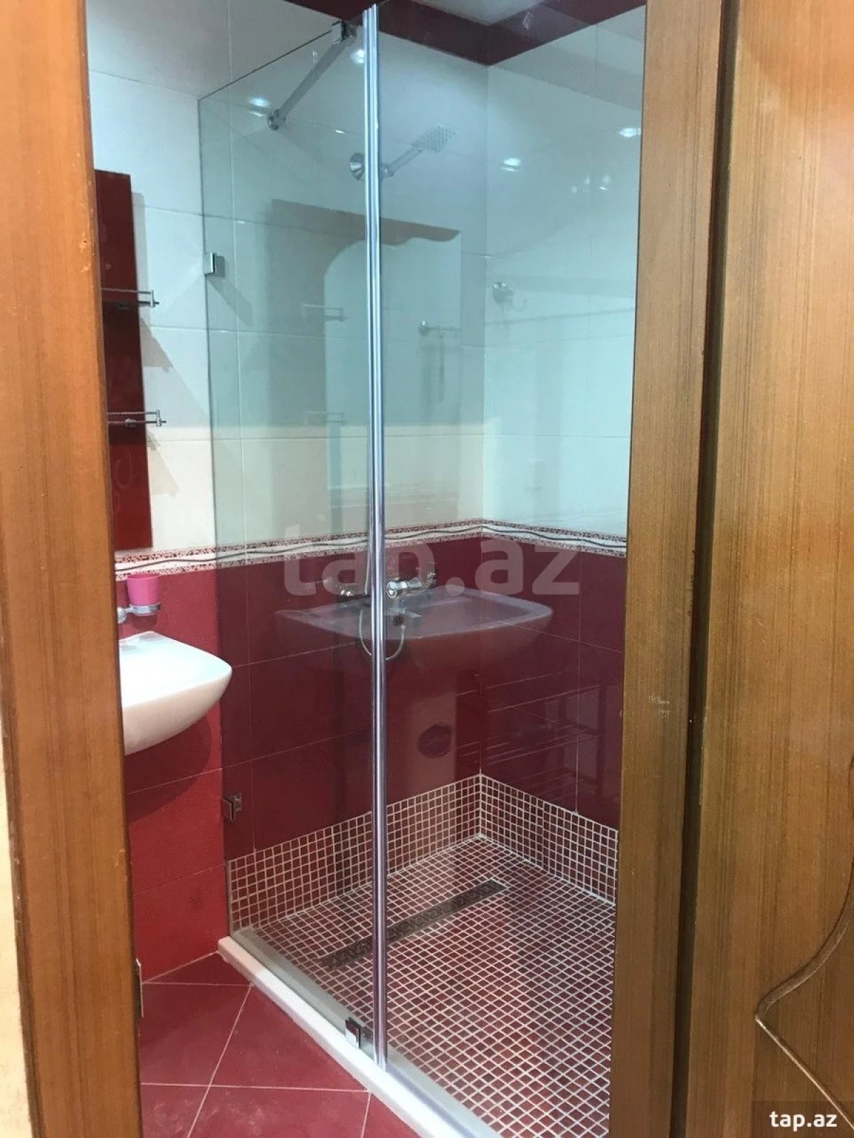 Kirayə verilir 2 otaqlı yeni tikili 50 m²