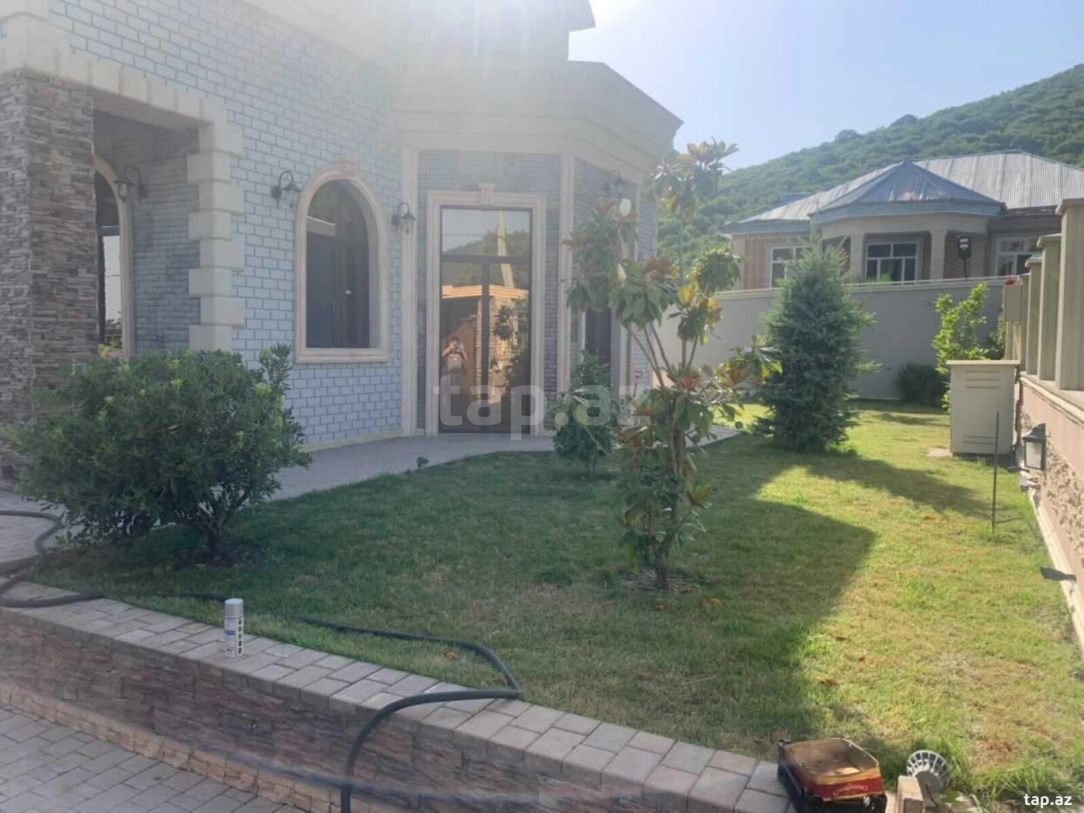 Satılır 5 otaqlı həyət evi
