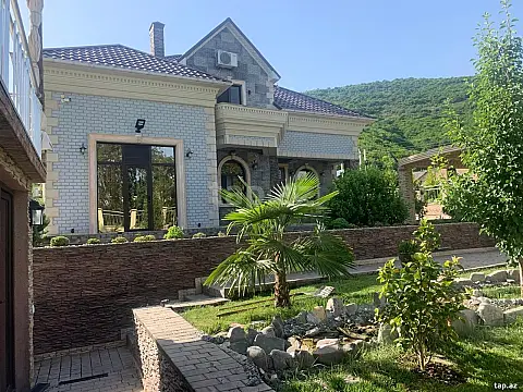 Satılır 5 otaqlı həyət evi — Oğuz 5 otaq