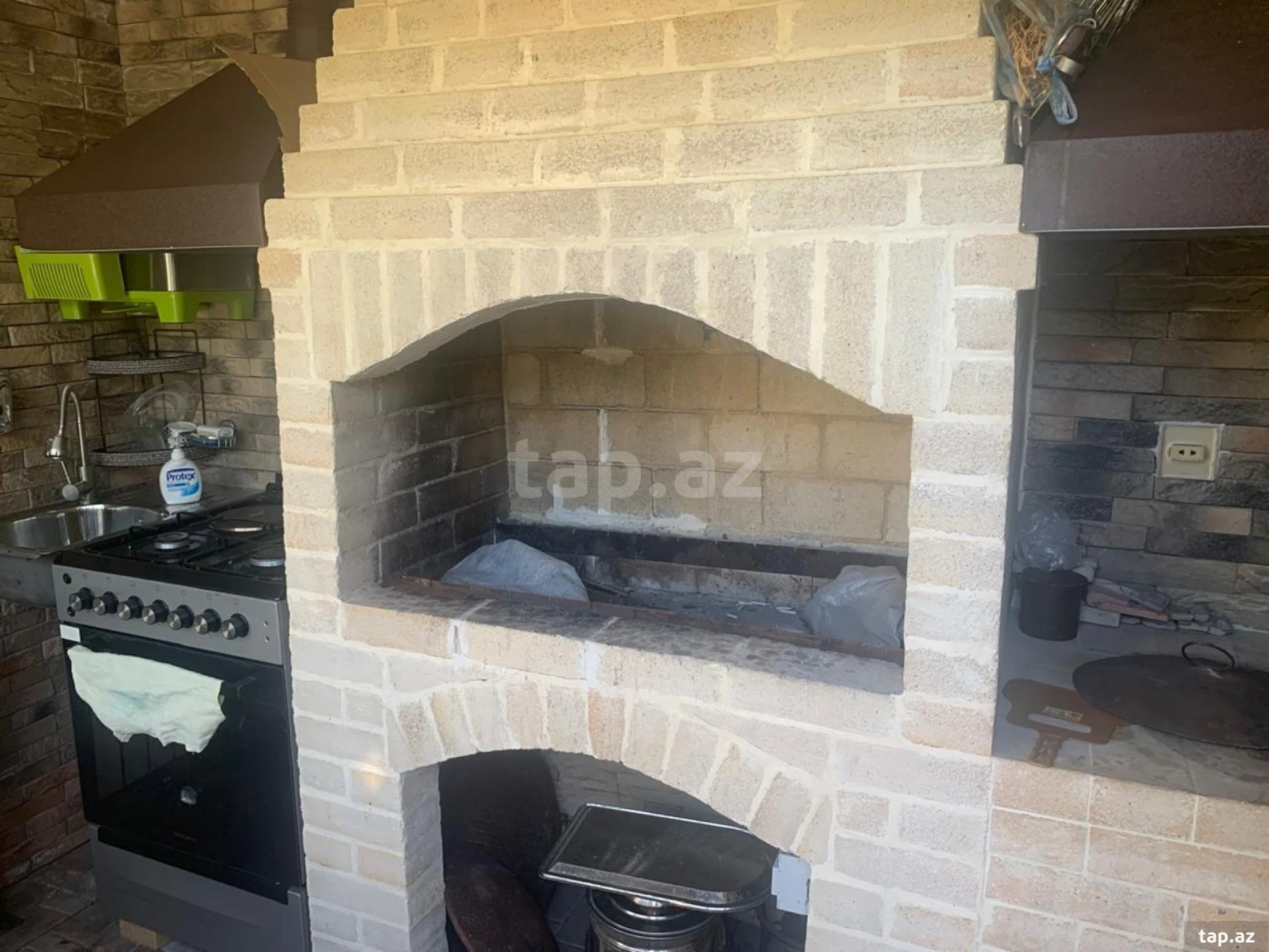 Satılır 5 otaqlı həyət evi