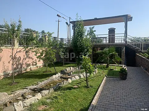 Satılır 5 otaqlı həyət evi