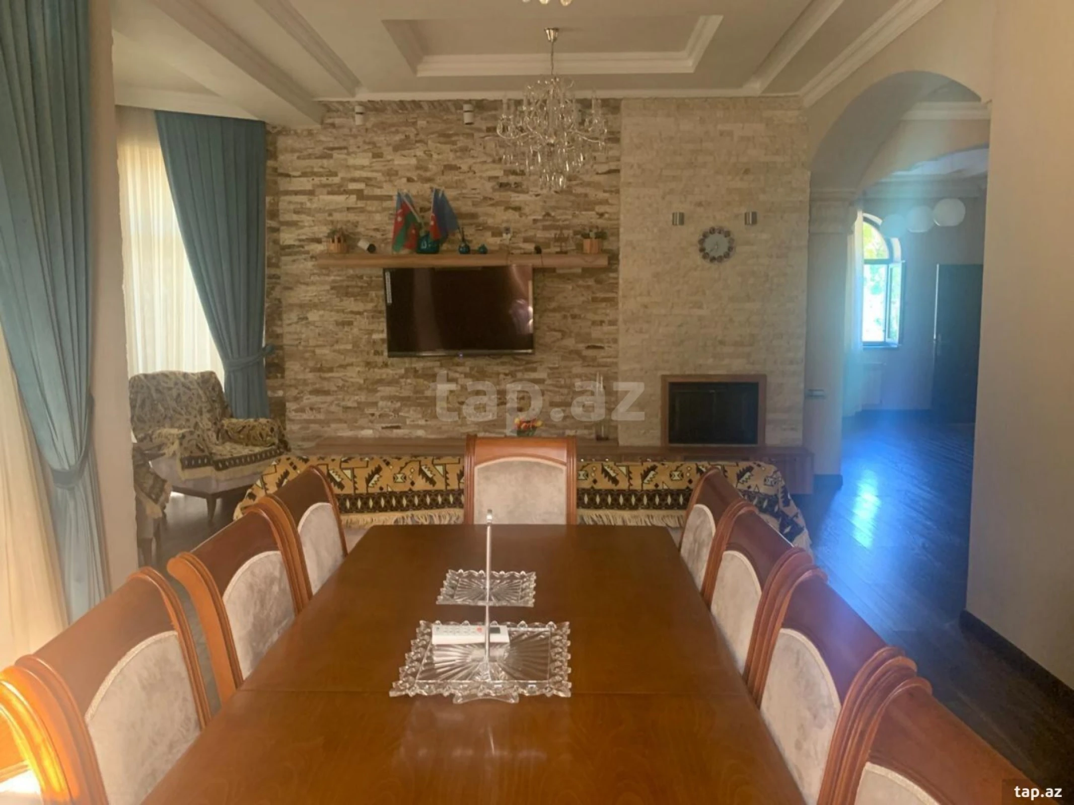 Satılır 5 otaqlı həyət evi