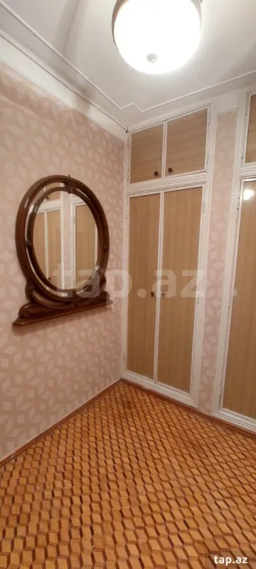 Kirayə verilir 2 otaqlı mənzil 70 m²
