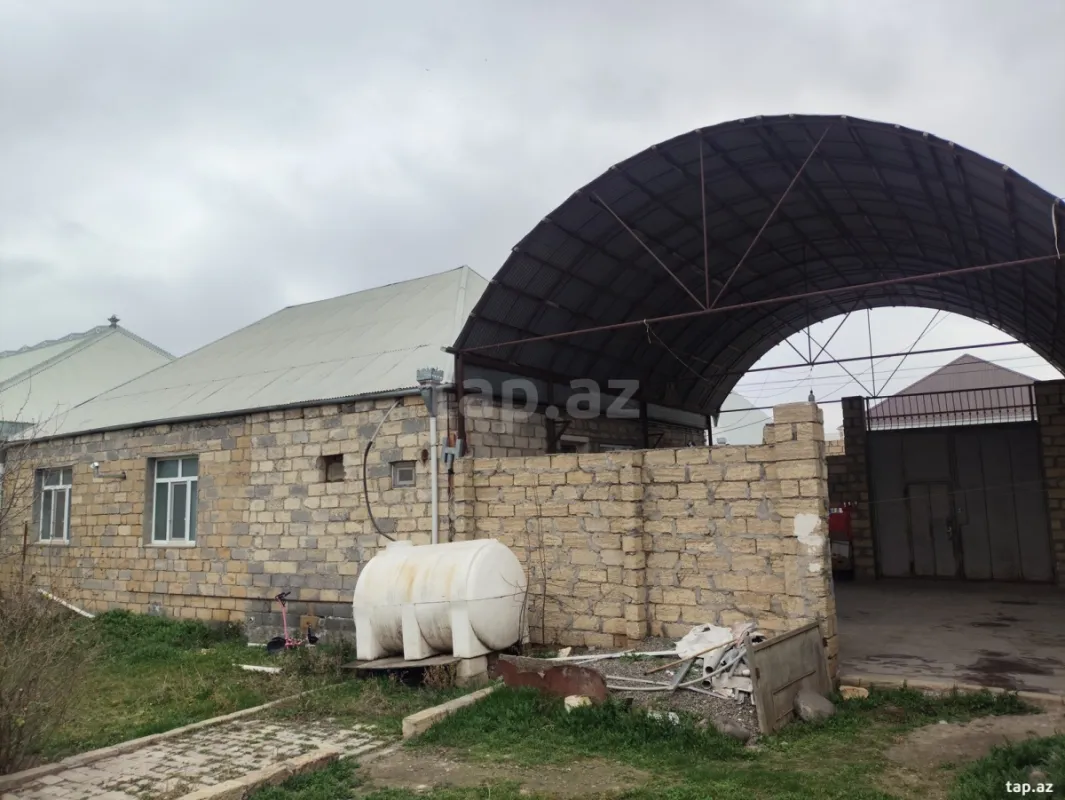 Satılır 3 otaqlı həyət evi