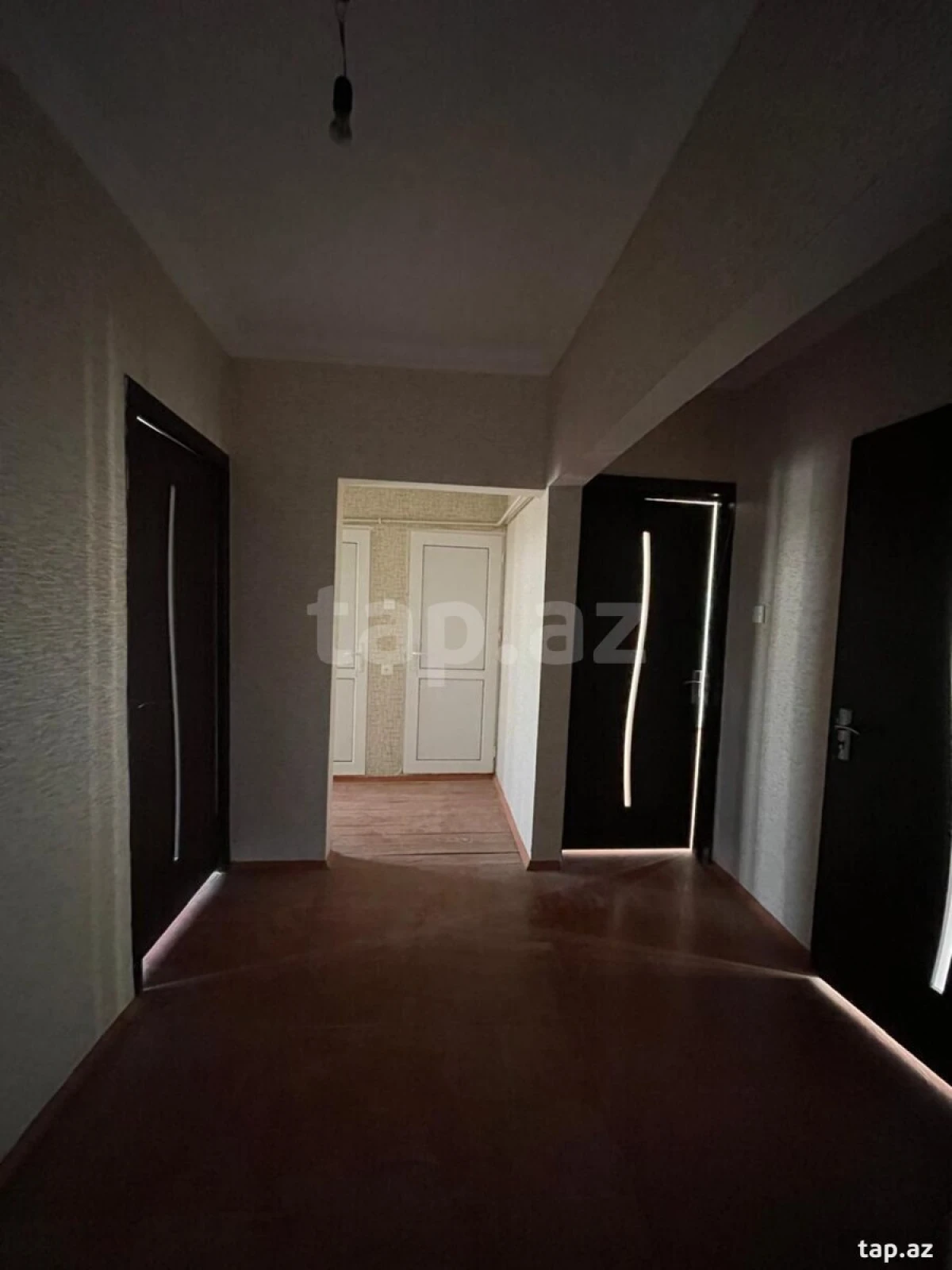 Satılır 3 otaqlı yeni tikili 70 m²