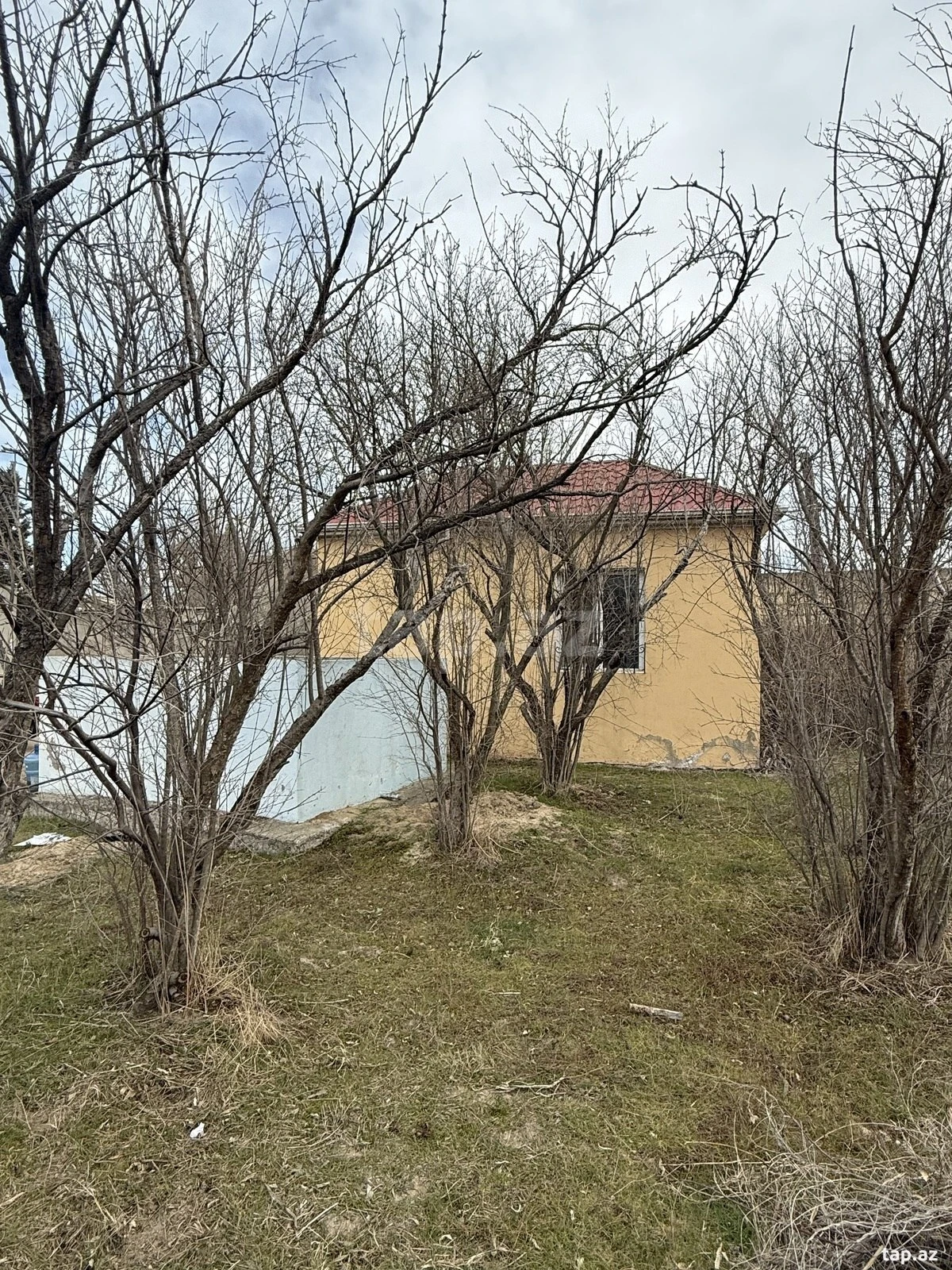 Satılır 1 otaqlı həyət evi