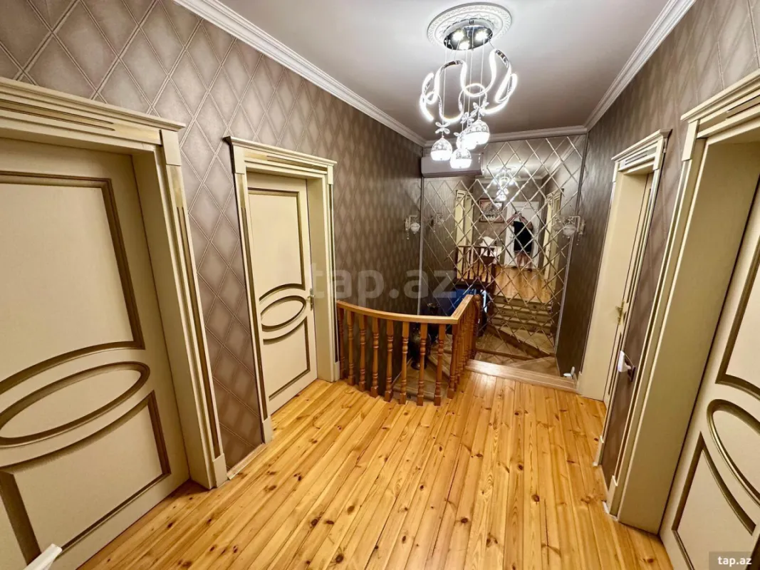 Satılır 6 otaqlı həyət evi