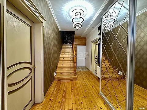 Satılır 6 otaqlı həyət evi