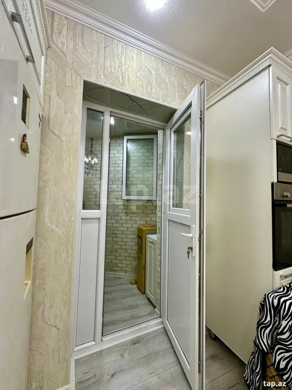 Satılır 6 otaqlı həyət evi