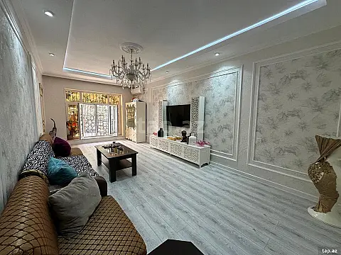 Satılır 6 otaqlı həyət evi