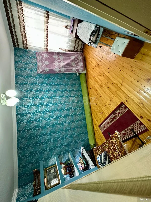 Satılır 6 otaqlı həyət evi