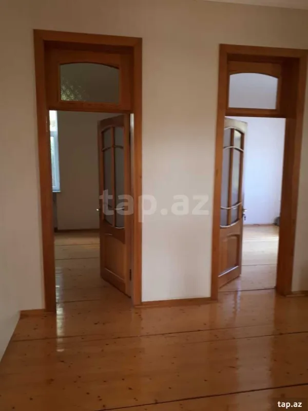 Satılır 5 otaqlı həyət evi
