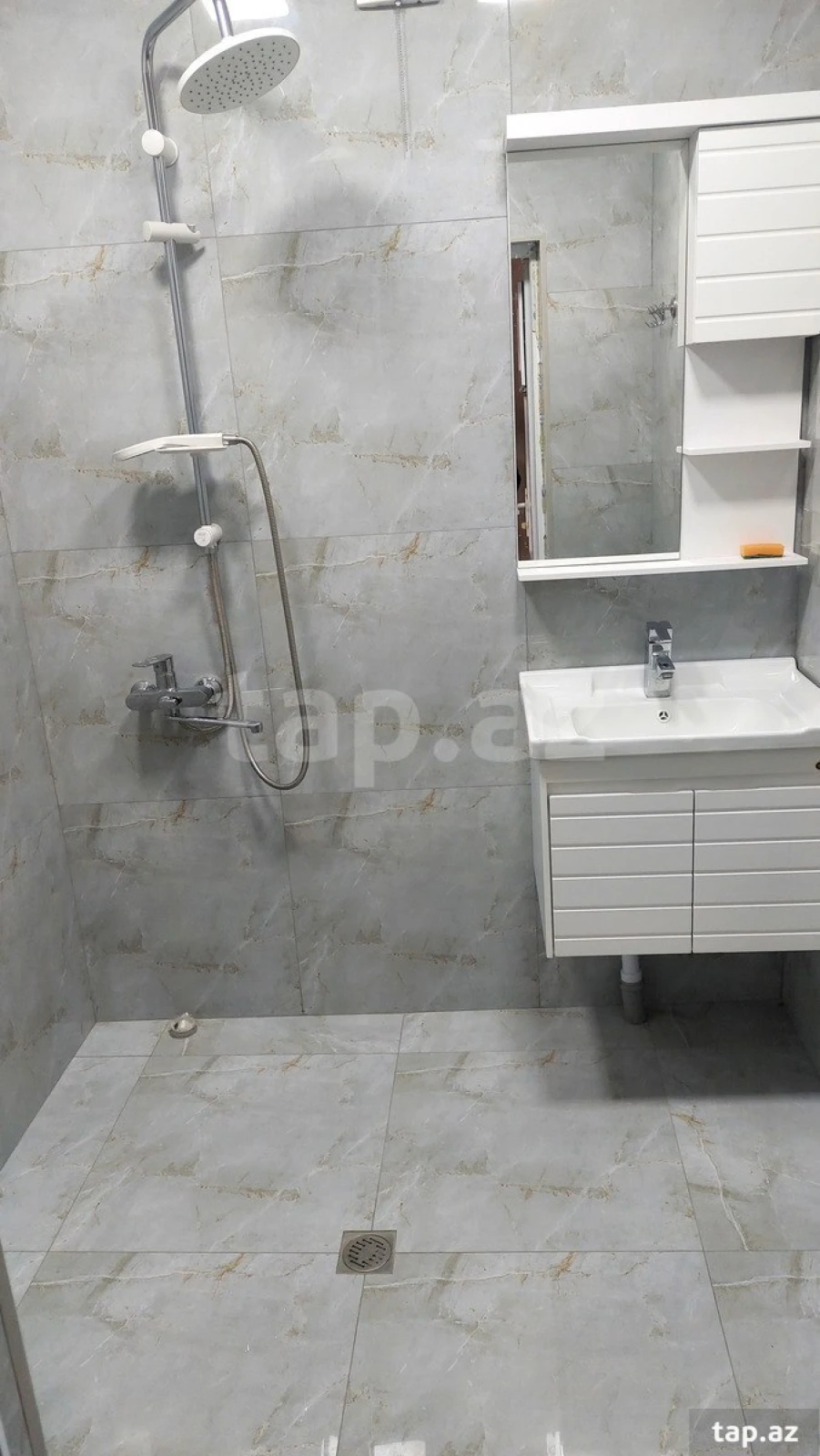 Kirayə verilir 3 otaqlı mənzil 80 m²
