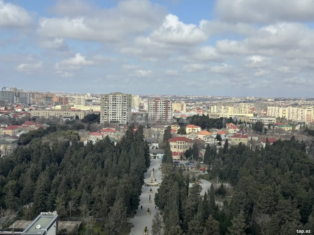 Satılır 2 otaqlı yeni tikili 76 m²