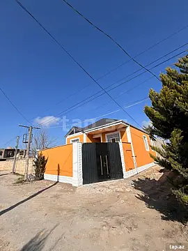 Satılır 4 otaqlı həyət evi