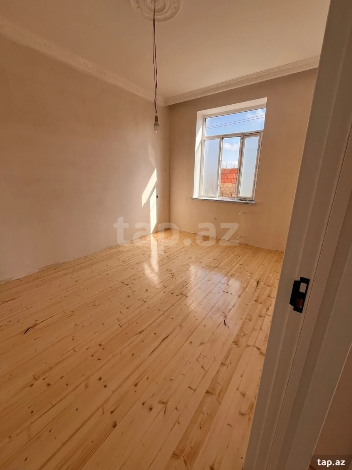 Satılır 4 otaqlı həyət evi