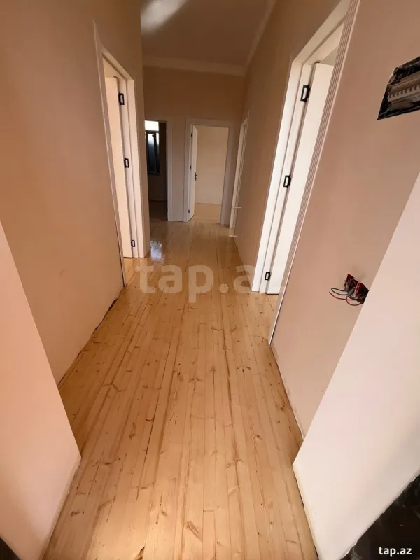 Satılır 4 otaqlı həyət evi