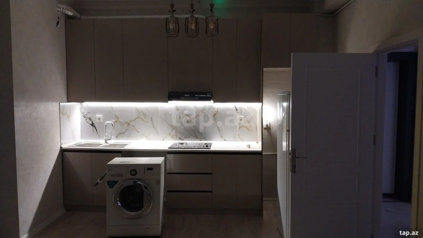 Kirayə verilir 3 otaqlı yeni tikili 90 m²