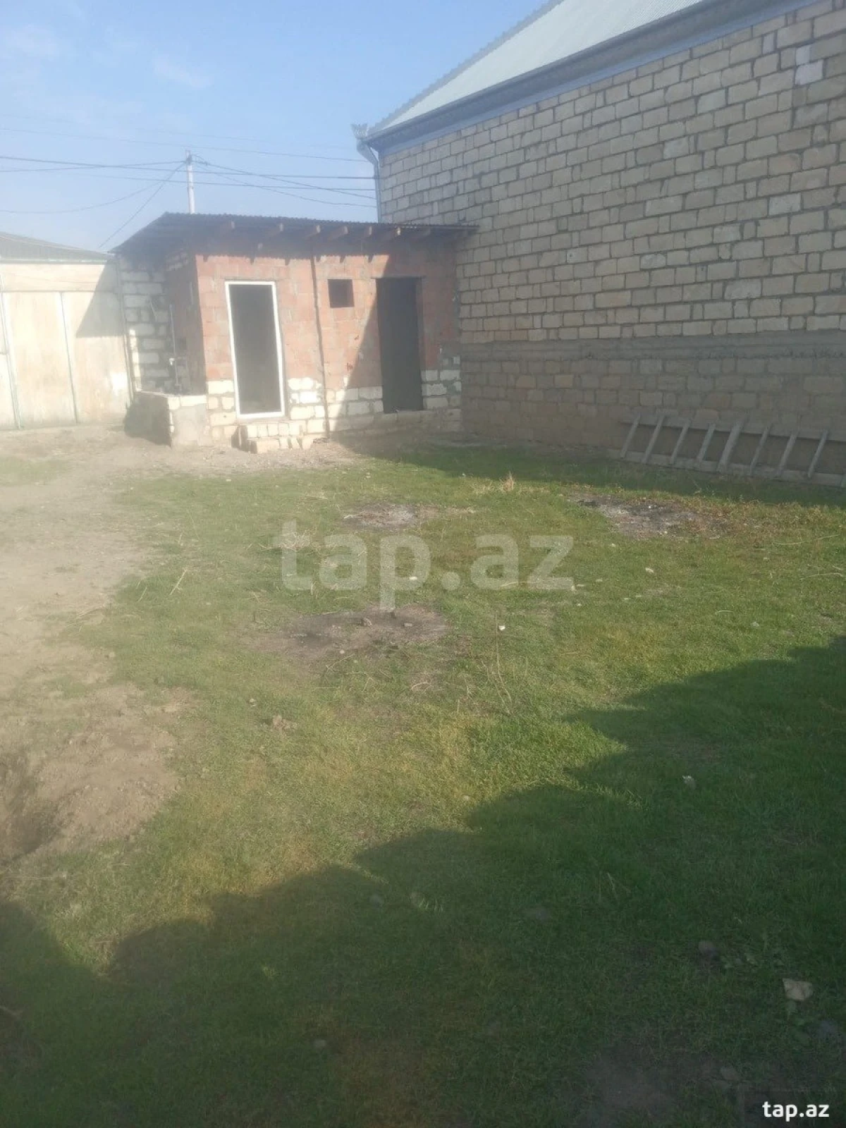 Satılır 2 otaqlı həyət evi 100 m²