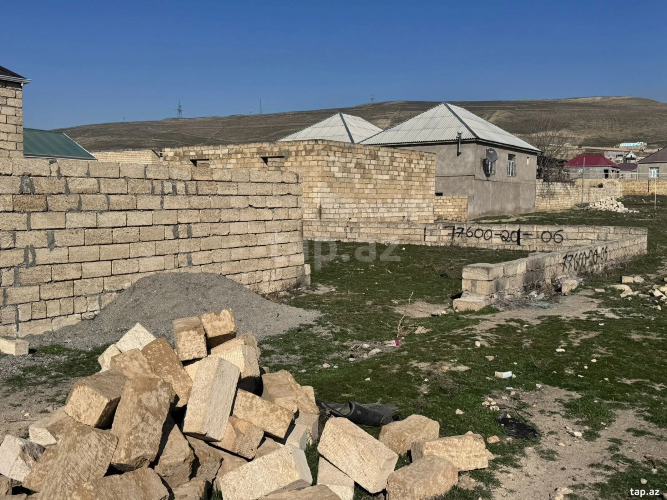 Satılır torpaq sahəsi