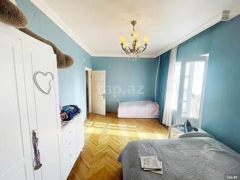 Satılır 4 otaqlı mənzil 110 m²