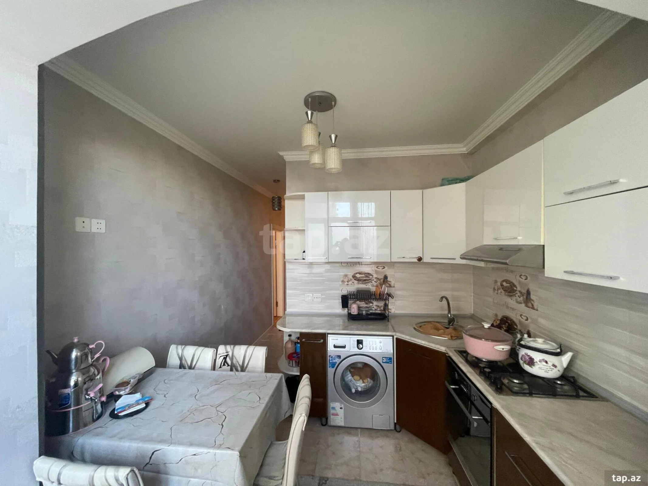 Satılır 4 otaqlı mənzil 110 m²
