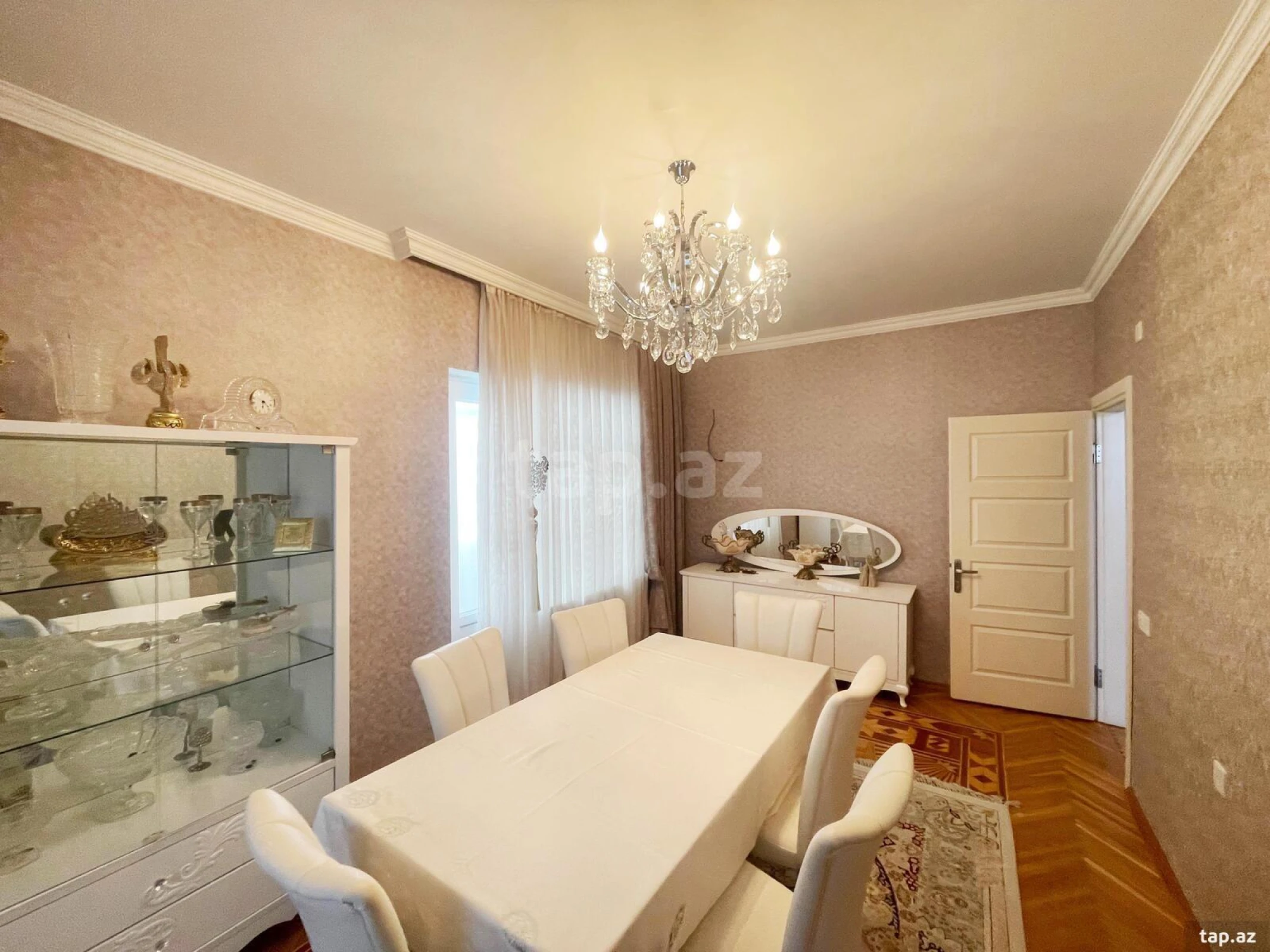 Satılır 4 otaqlı mənzil 110 m²