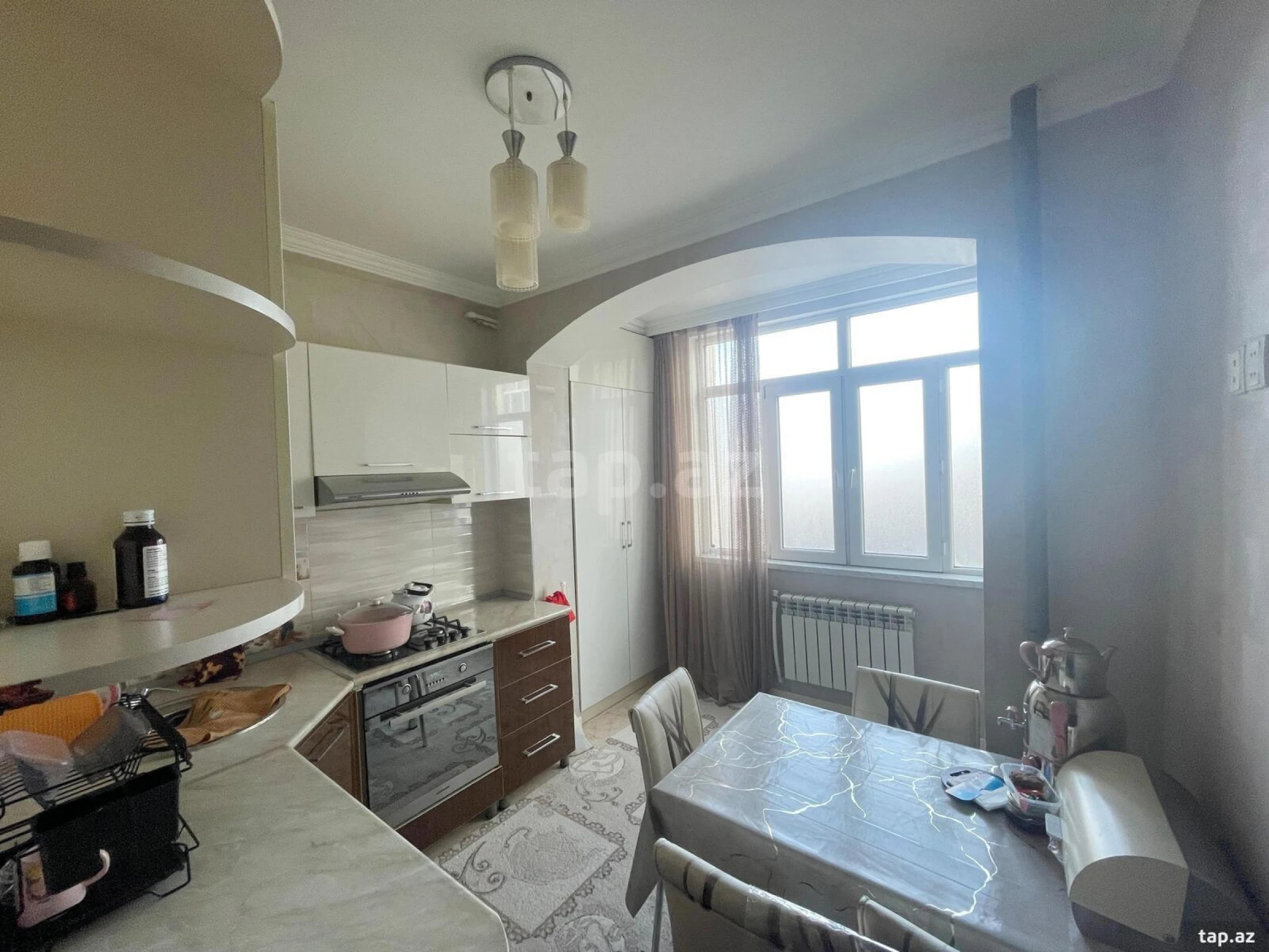 Satılır 4 otaqlı mənzil 110 m²