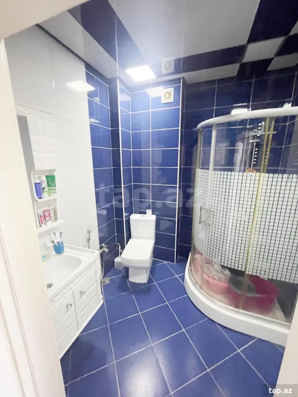 Satılır 4 otaqlı mənzil 110 m²