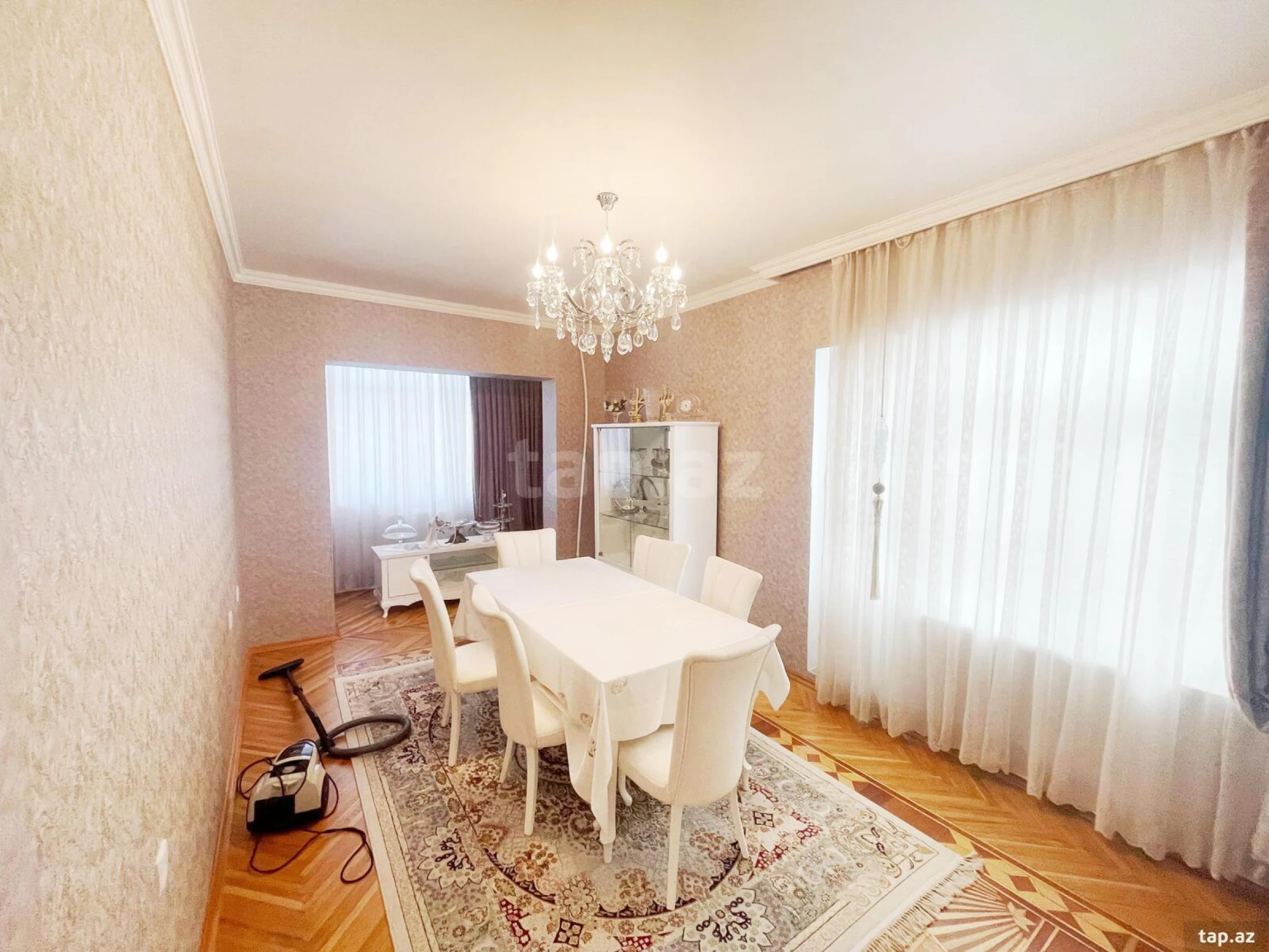 Satılır 4 otaqlı mənzil 110 m²