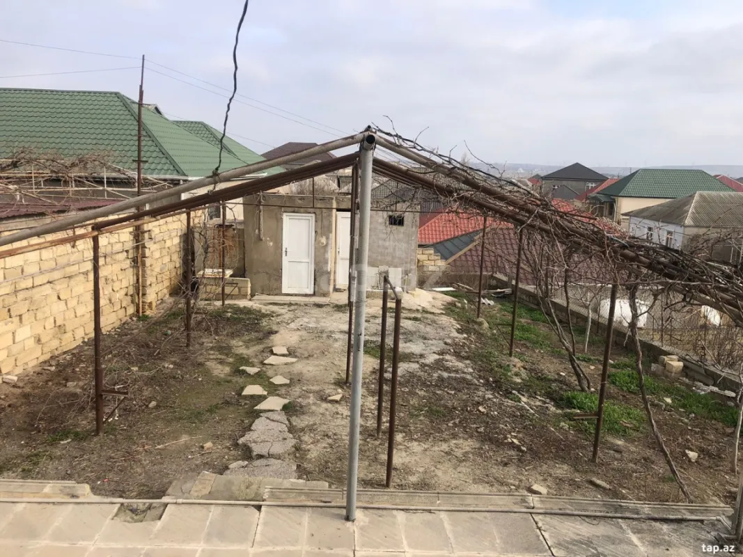 Satılır 2 otaqlı həyət evi