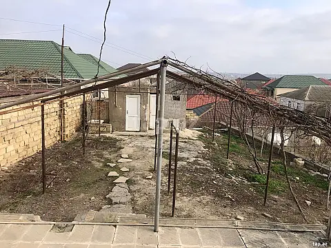 Satılır 2 otaqlı həyət evi