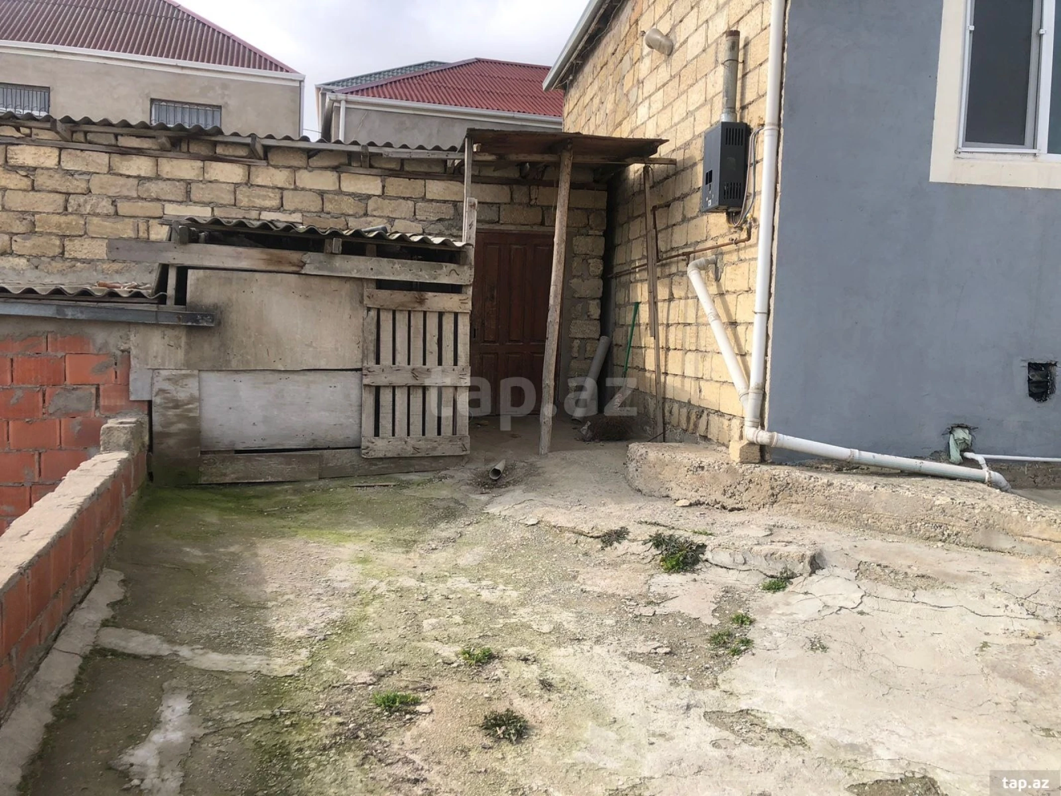 Satılır 2 otaqlı həyət evi