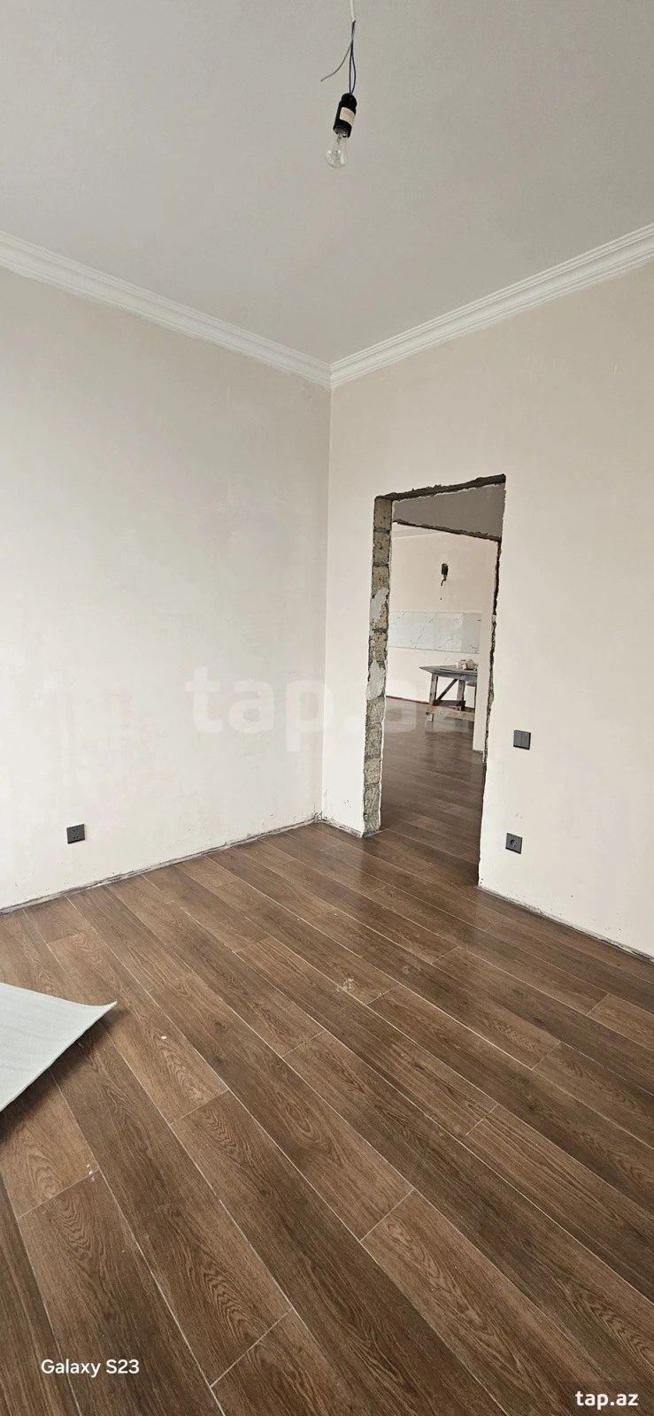 Satılır 5 otaqlı həyət evi 300 m²