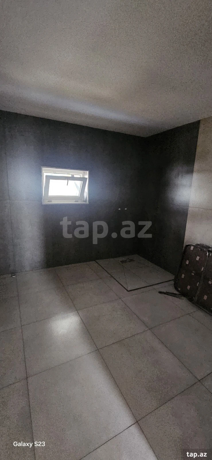 Satılır 5 otaqlı həyət evi 300 m²