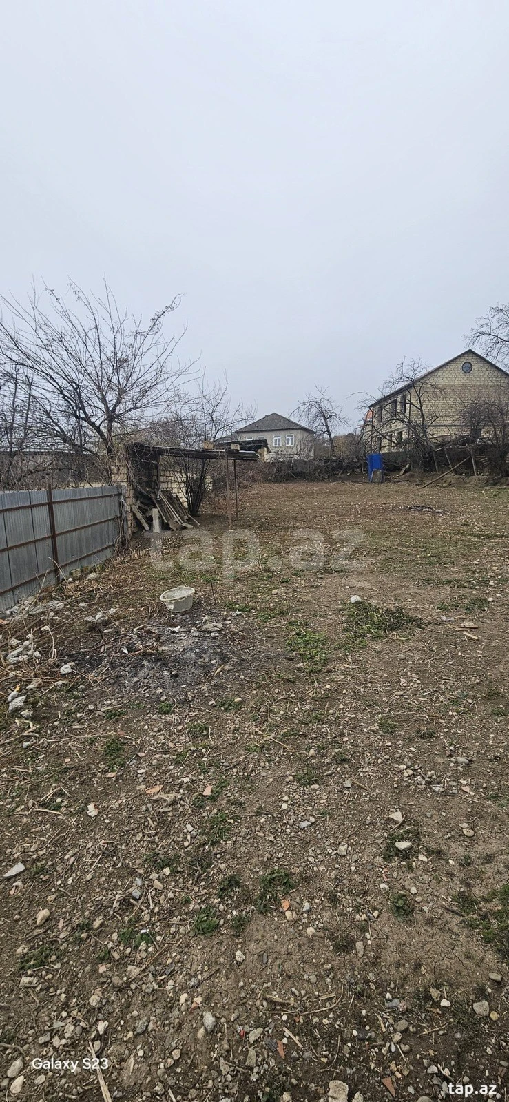 Satılır 5 otaqlı həyət evi 300 m²