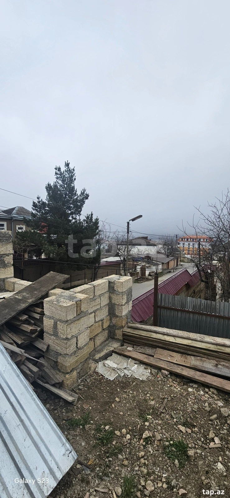 Satılır 5 otaqlı həyət evi 300 m²