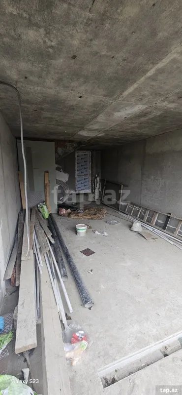 Satılır 5 otaqlı həyət evi 300 m²