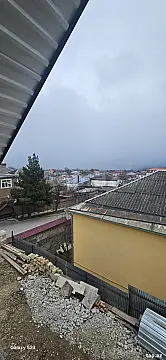 Satılır 5 otaqlı həyət evi 300 m²