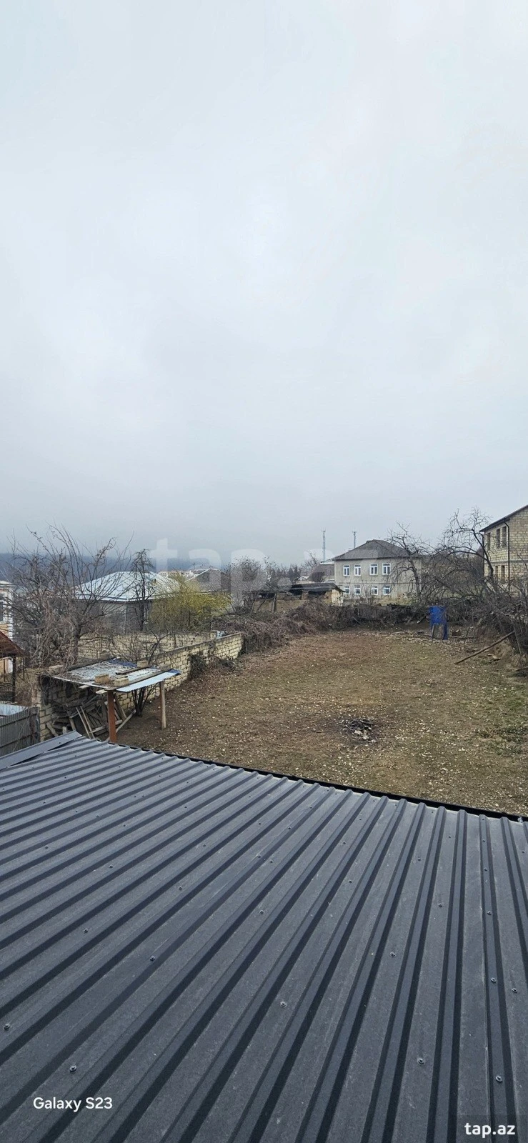 Satılır 5 otaqlı həyət evi 300 m²