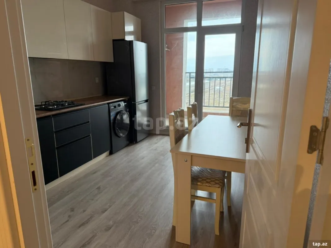 Kirayə verilir 2 otaqlı yeni tikili 92 m²