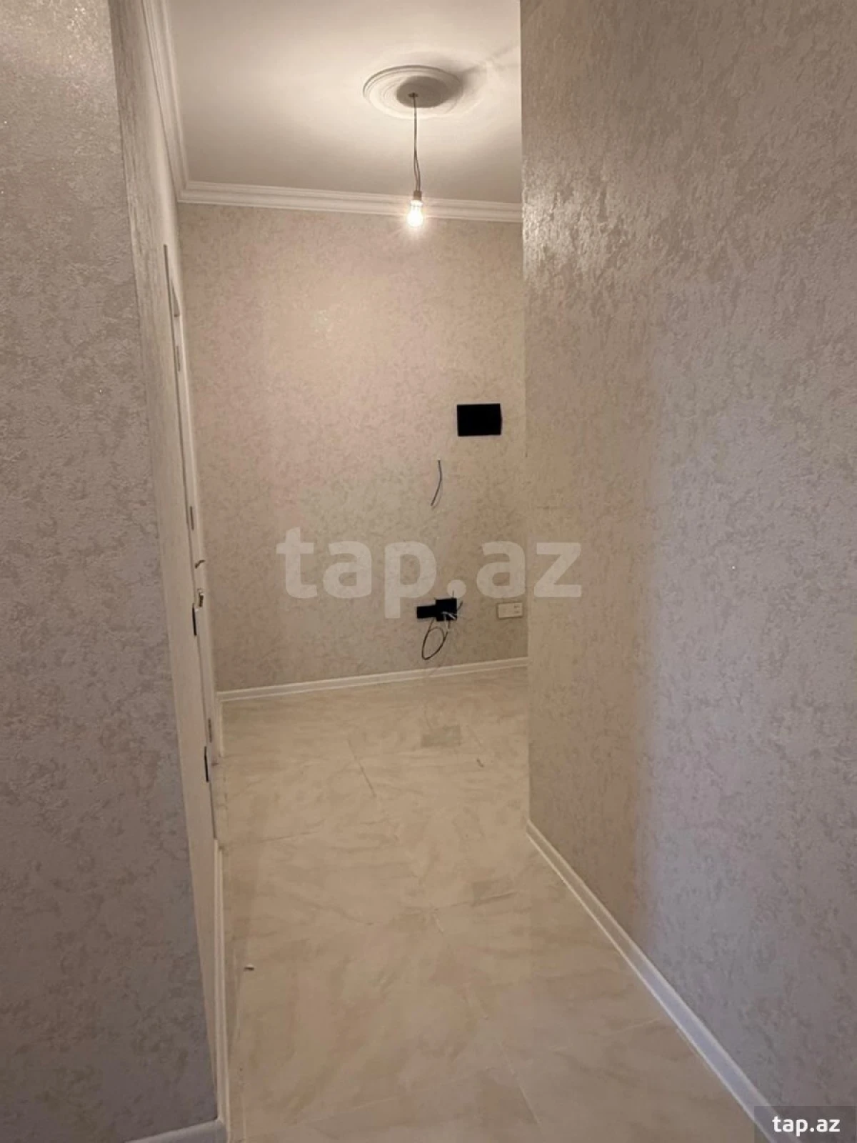 Kirayə verilir 2 otaqlı yeni tikili 92 m²
