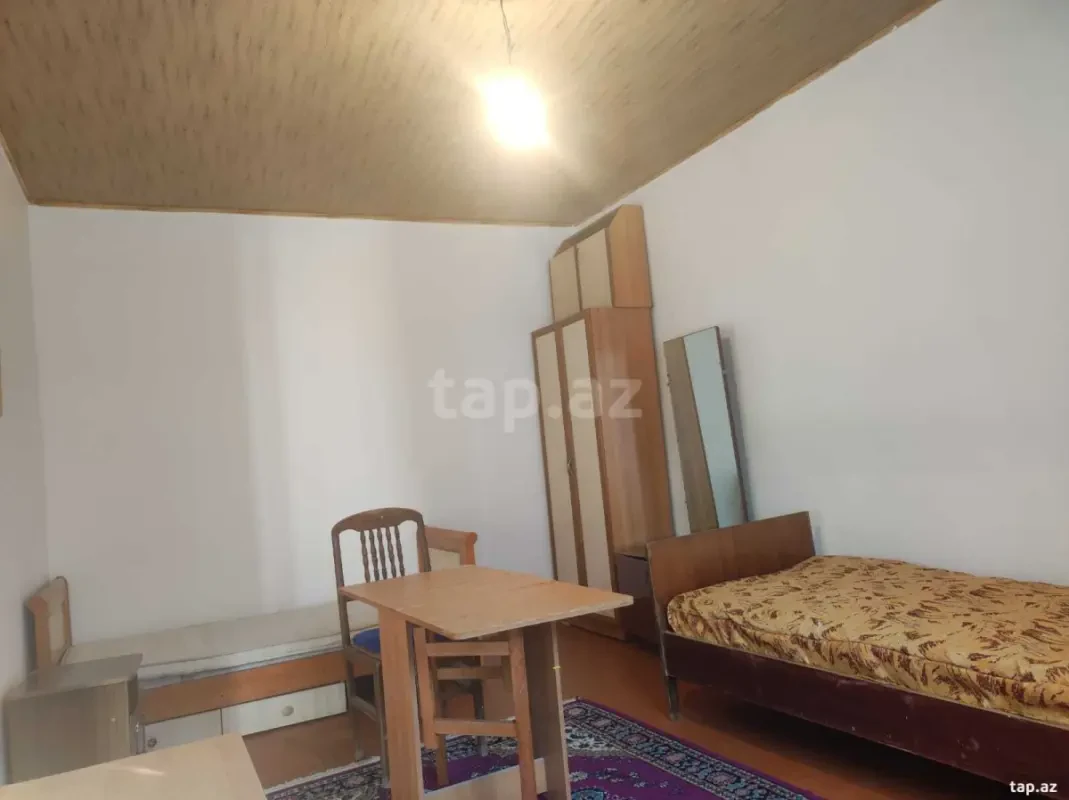 Kirayə verilir 1 otaqlı həyət evi 80 m²