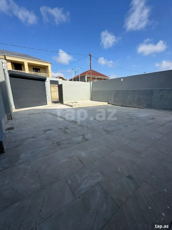 Satılır 4 otaqlı həyət evi