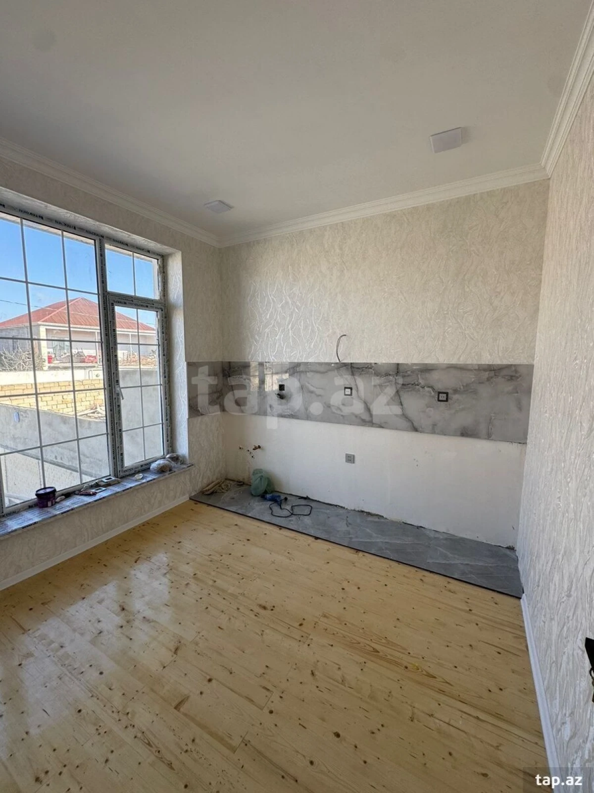 Satılır 4 otaqlı həyət evi