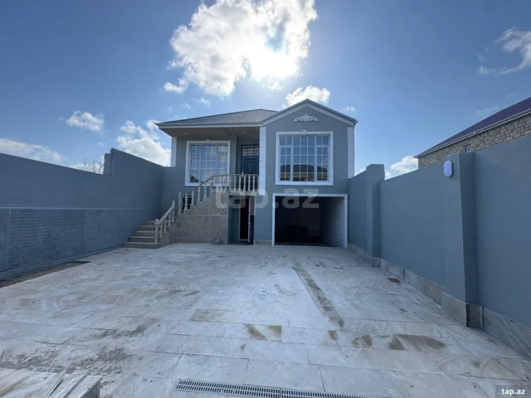 Satılır 4 otaqlı həyət evi